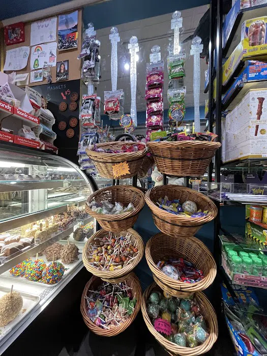 Capitola Candy Company Picture 7
