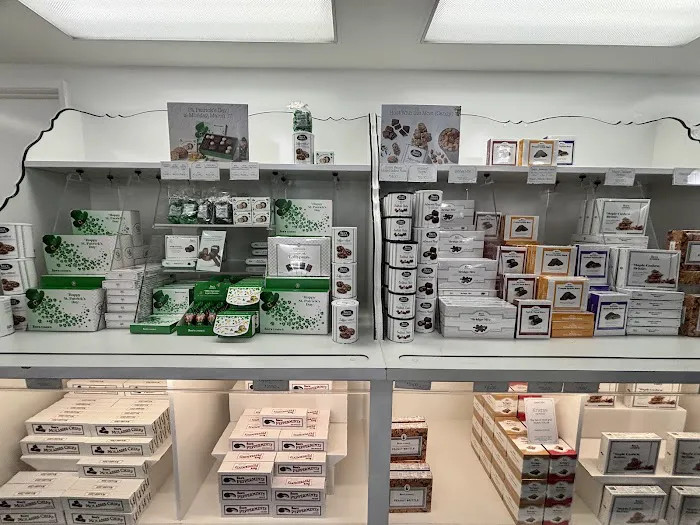 See's Candies Picture 8