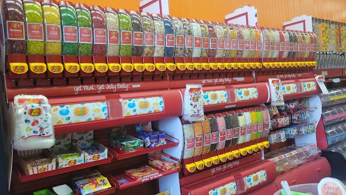 Candy Row Picture 8