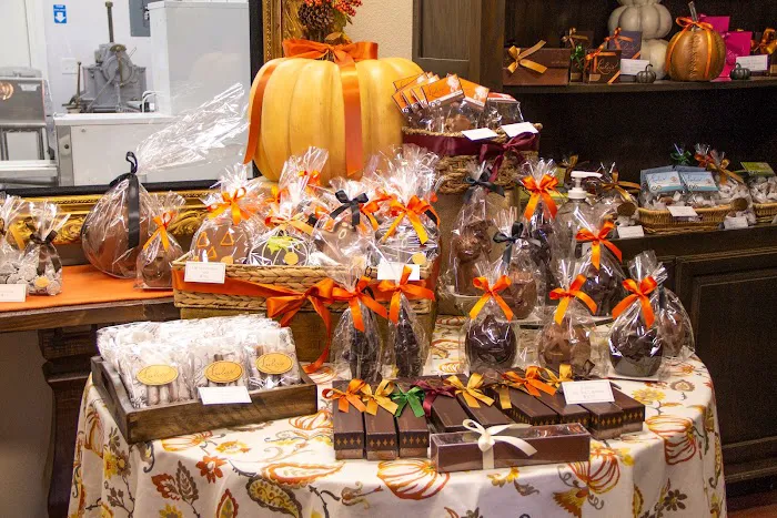 Lula's Chocolates Picture 2