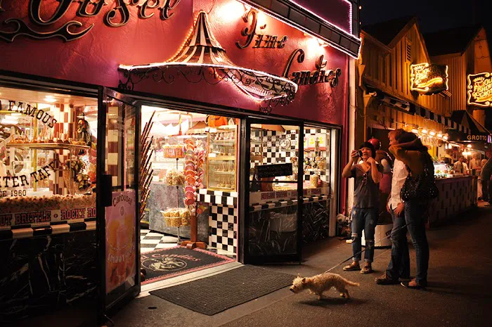Carousel Candies Picture 4