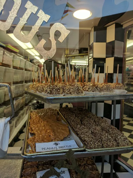 Carousel Candies Picture 9