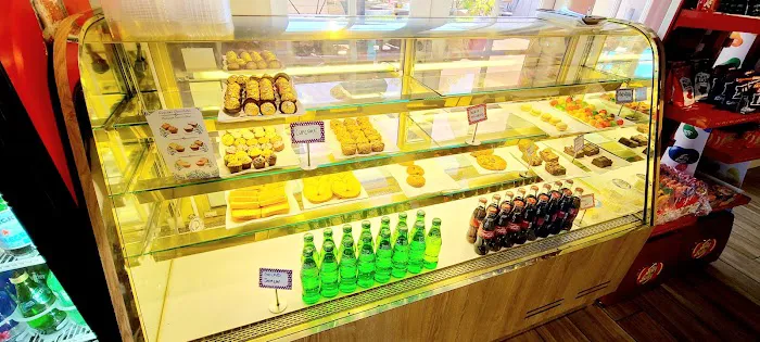 Candy Cloud and Chai Lounge Picture 2