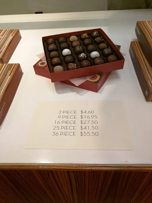 Candinas Chocolatier Picture 4