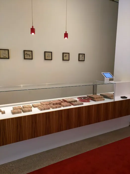 Candinas Chocolatier Picture 6