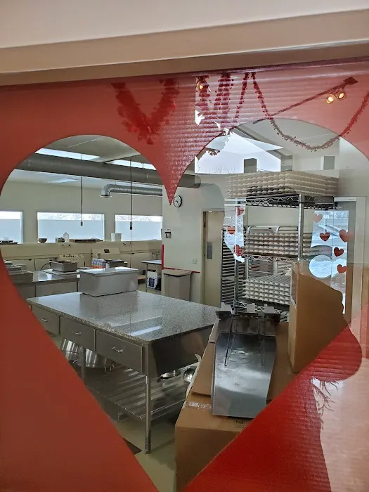 Candinas Chocolatier Picture 1