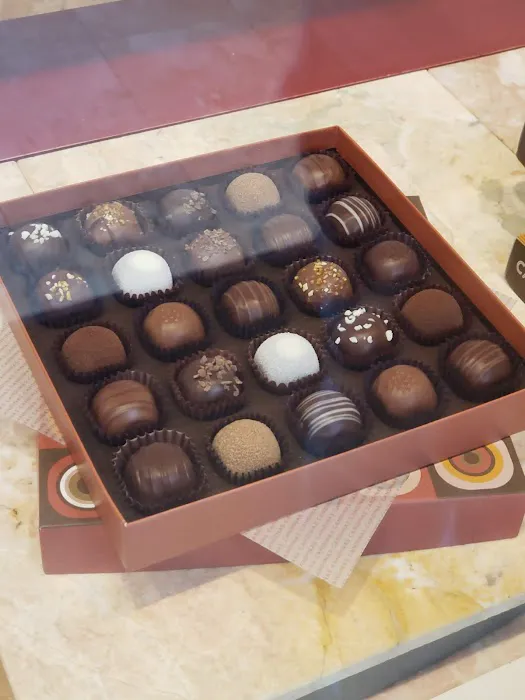 Candinas Chocolatier Picture 3