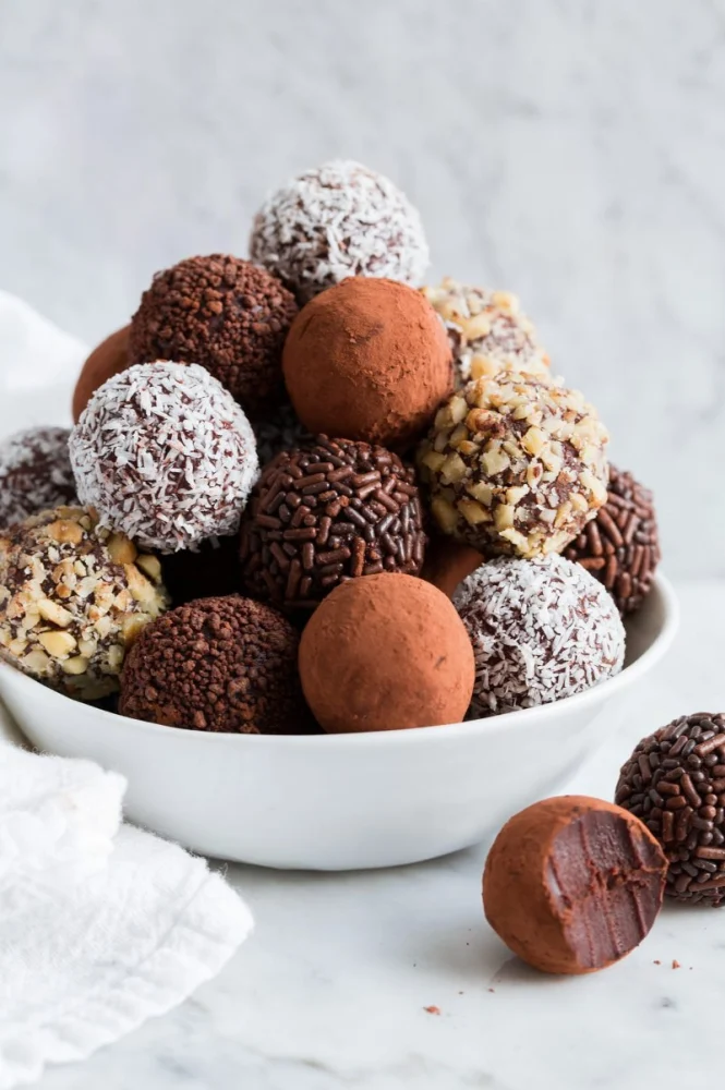 How to Make Homemade Chocolate Truffles Without a Mold – Simple Guide