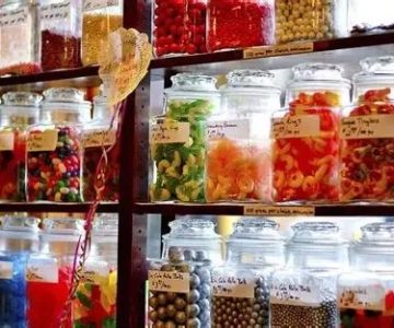 Discover the Sweetest Candy Shops in Los Angeles for a Sugary Delight