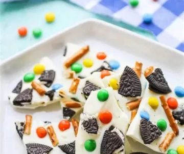 How to Make Colorful Candy Bark for Parties – Easy and Fun Guide