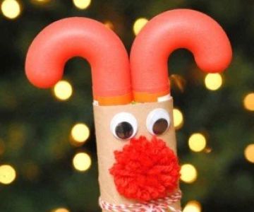 How to Make Candy-Themed Crafts for Christmas Gift Giving