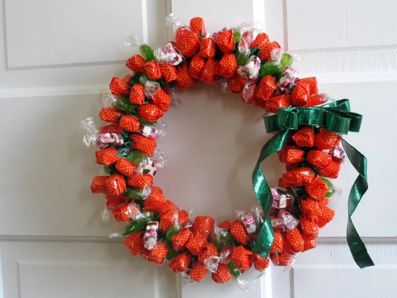 How to Make Holiday Candy Wreaths: Creative and Festive Ideas for the Season