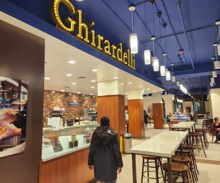 Ghirardelli Ice Cream & Chocolate Shop