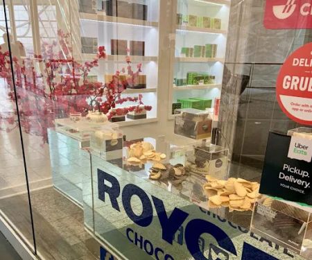 ROYCE' Chocolate at The Shops at North Bridge