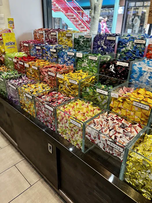 ICHIBAN CANDY AND SNACKS Picture 5