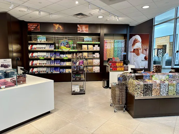 Lindt Chocolate Shop Picture 3