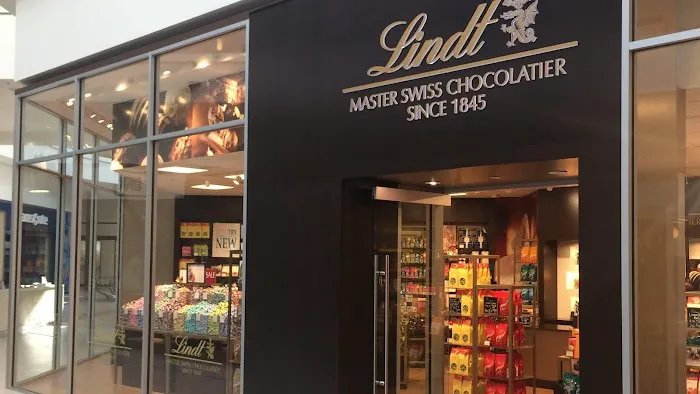 Lindt Chocolate Shop Picture 1