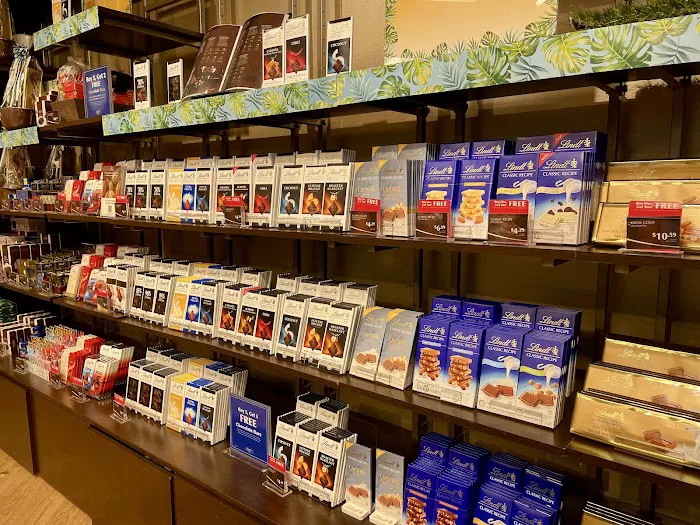 Lindt Chocolate Shop Picture 6