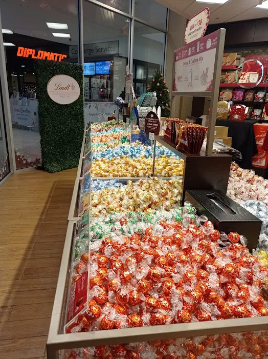 Lindt Chocolate Shop Picture 9