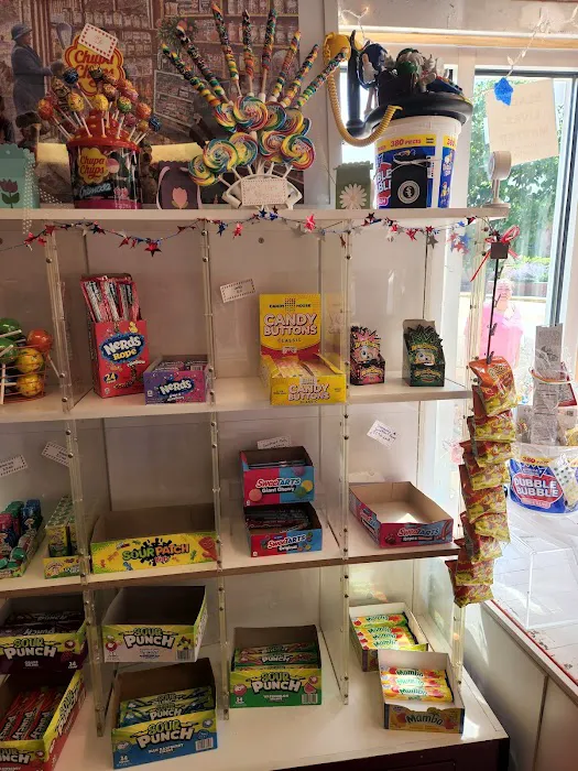 Glen Ellyn Sweet Shoppe Picture 4