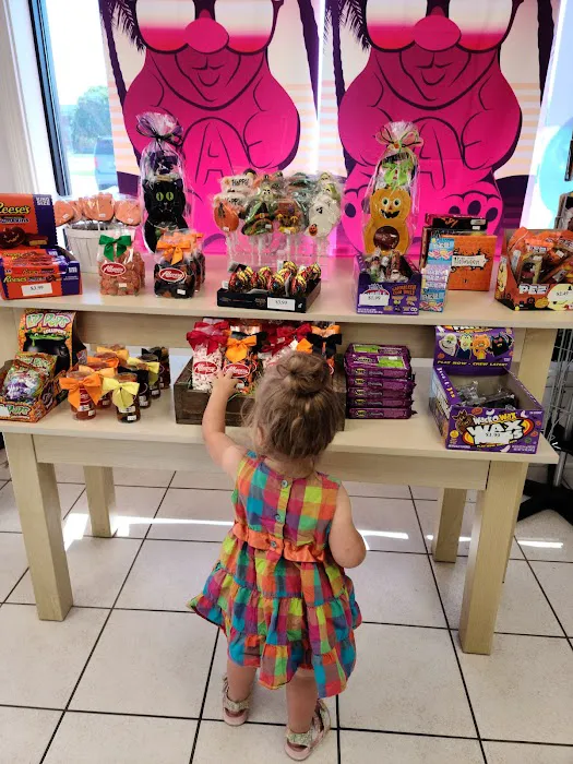 Albanese Confectionery Outlet Store Picture 6