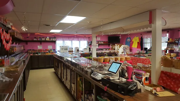 Raffy's Candy Store (Ice Cream, Popcorn, Nuts & more) Picture 4