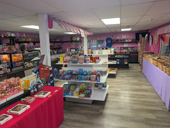 Raffy's Candy Store (Ice Cream, Popcorn, Nuts & more) Picture 7