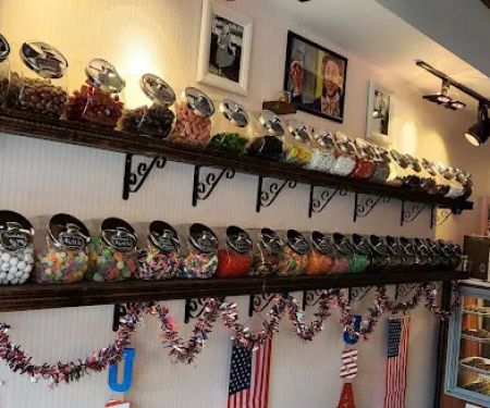 Beanieu2019s Candy Store (Ice Cream and Popcorn)