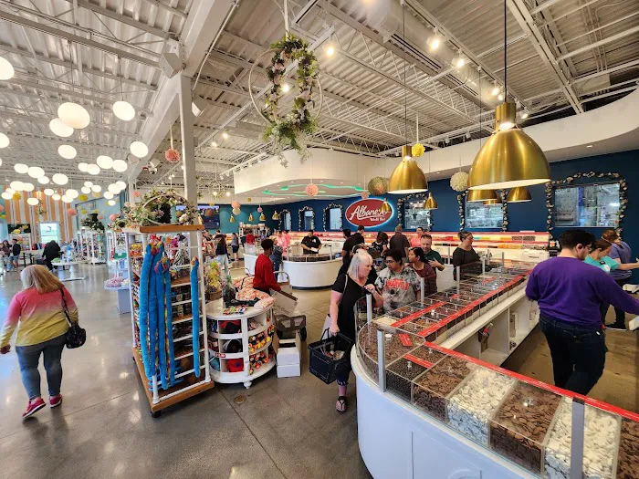 Albanese Candy Factory Store Picture 2