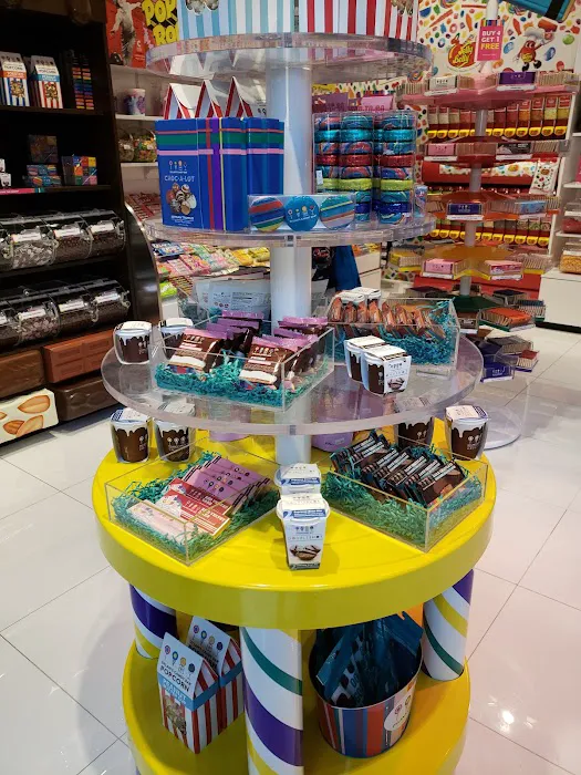 Candy Store Picture 2