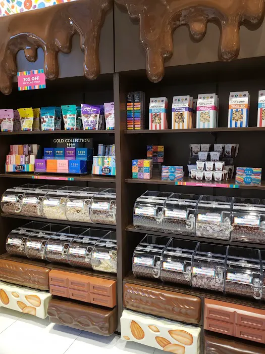 Candy Store Picture 6