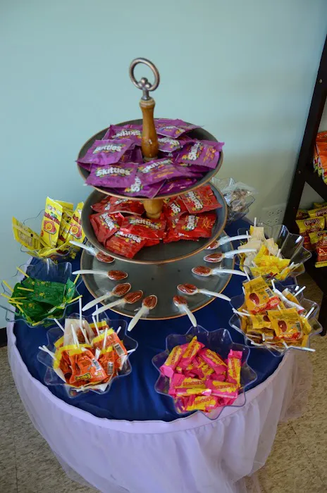 Hill’s Yum Yum Shop Picture 5