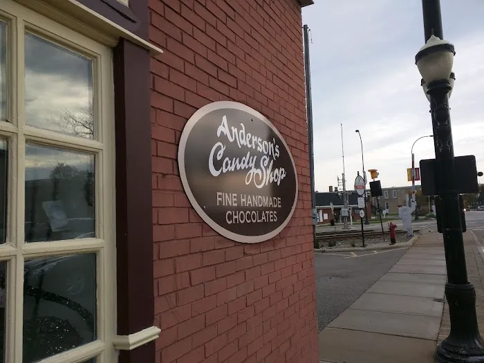 Anderson's Candy Shop Picture 9