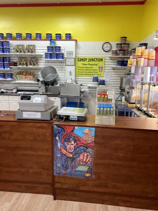 Candy Junction Picture 8