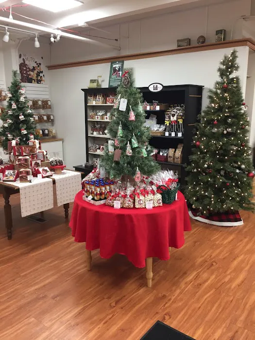 Long Grove Confectionery Co - Wauconda Outlet Picture 5