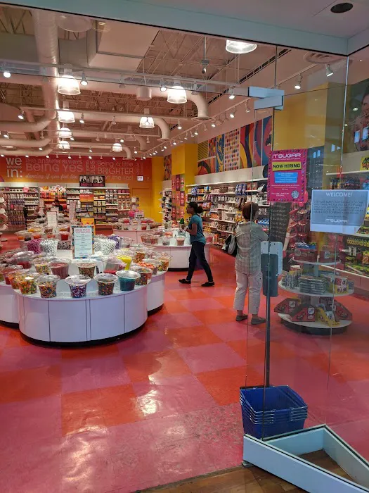 IT'SUGAR Gurnee Mills Picture 8
