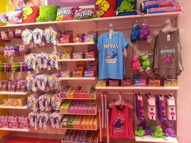 IT'SUGAR Gurnee Mills Picture 7