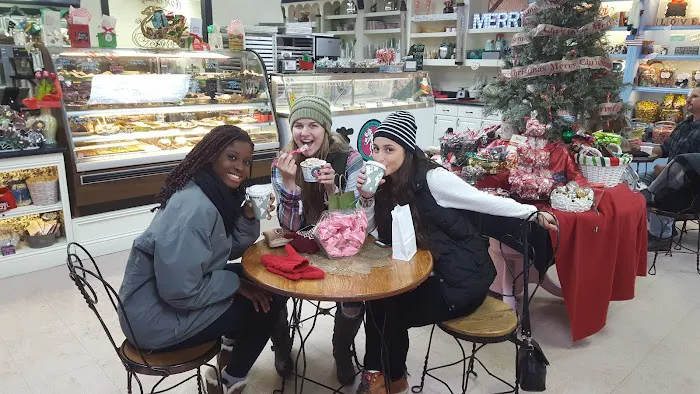 Mellie's Chocolate & Co. Picture 4