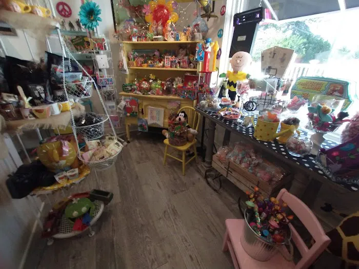 SweetPeas Emporium Picture 9