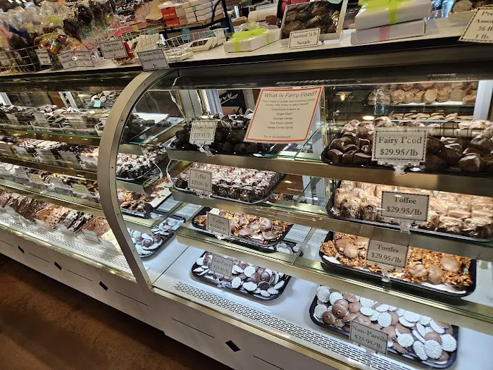Freese's Candy Shoppe & Heavenly Roasted Nuts | Historic Third Ward, Milwaukee Picture 1