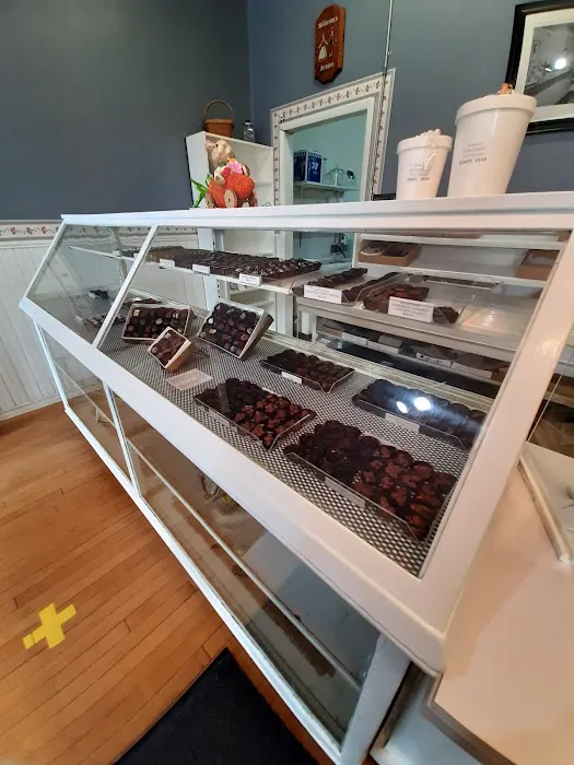 Niemann's Homemade Candies & Ice Cream Picture 2