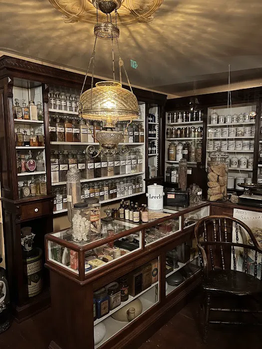Haymarket Candy Store Picture 5