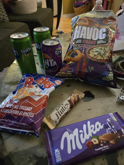 Exotic Snack Guys Picture 3