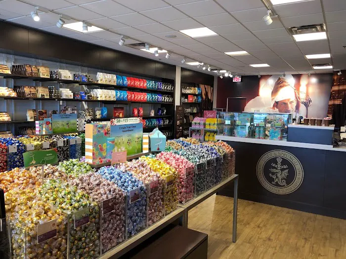 Lindt Chocolate Shop Picture 6