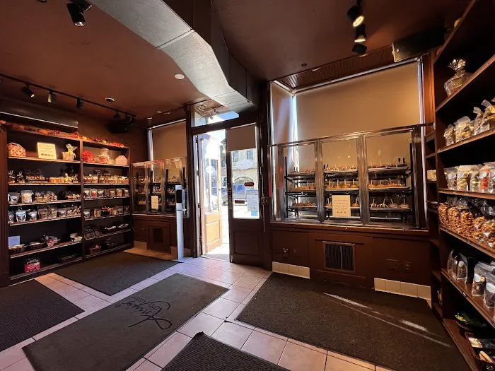 Amy's Candy Kitchen Picture 2