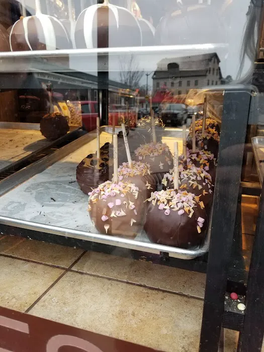 Amy's Candy Kitchen Picture 7