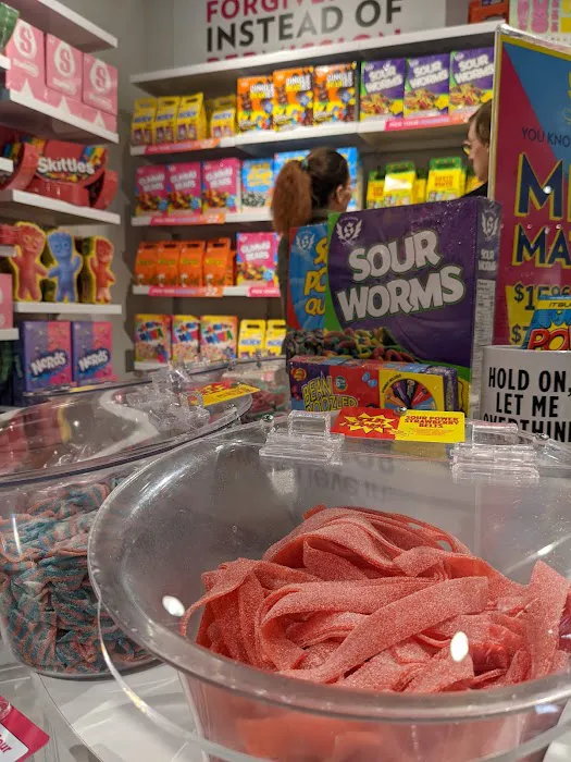 IT'SUGAR Woodfield Mall Picture 4
