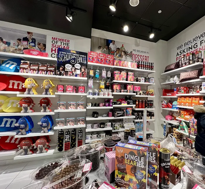 IT'SUGAR Woodfield Mall Picture 9