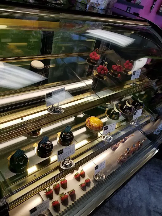 Evolution Artisan Confections Picture 5
