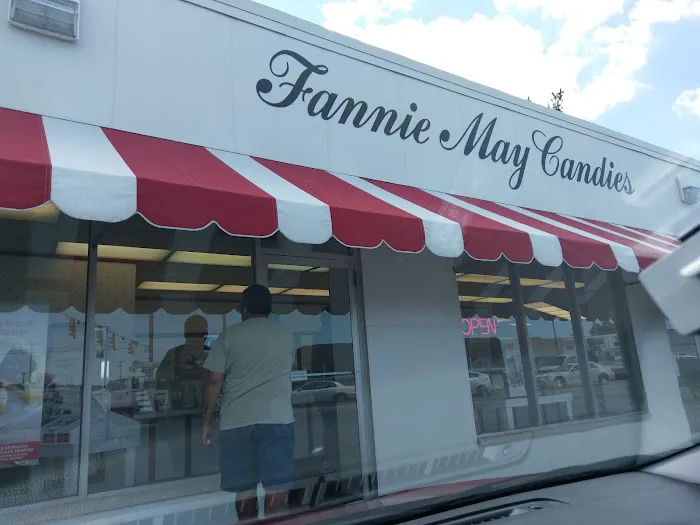 Fannie May Picture 3